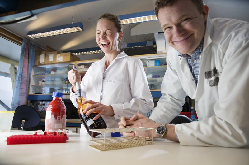 Alice Marie på laboratoriet.jpg